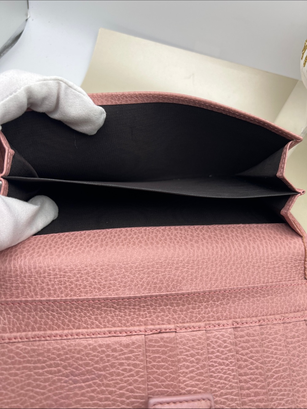 Gucci Beige GG Canvas Continental Long Wallet with Pink Leather Trim Bifold GC - Picture 12 of 17